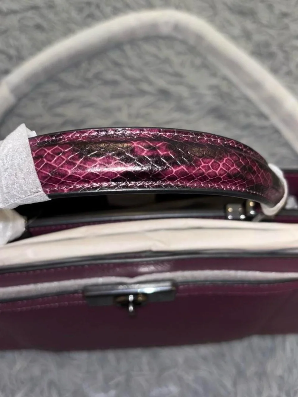 Coach Lane Carryall Top Handle Bag Satchel Tote Pebble Leather Boysenberry C8211